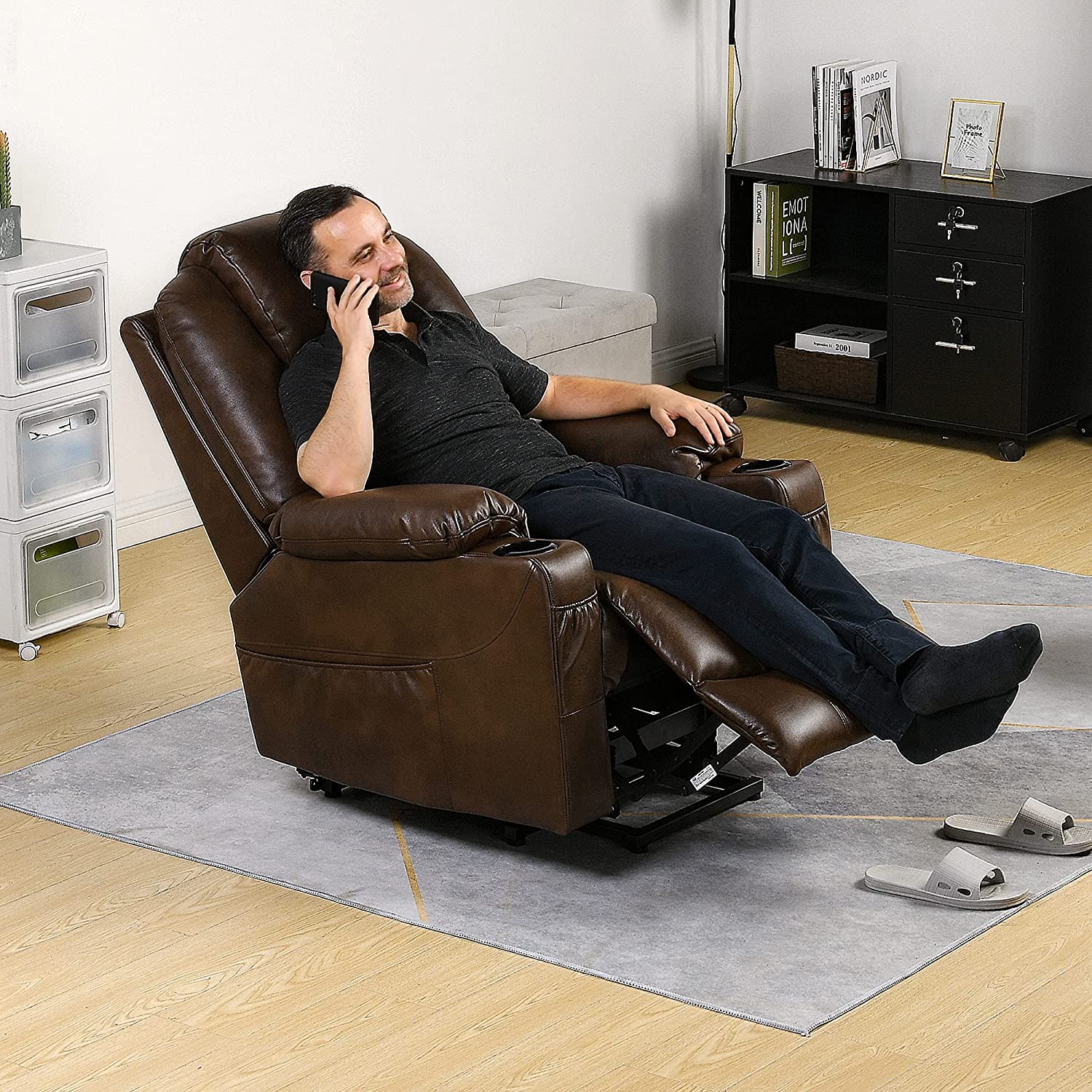 The Top 7 Best Lift Recliners for Seniors and Elderly 2023